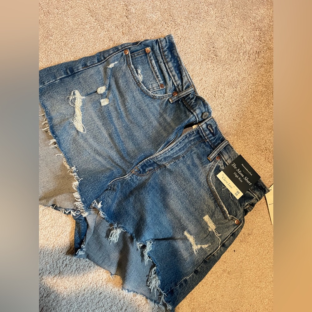 Abercrombie&Fitch CURVE LOVE MOM SHORTS